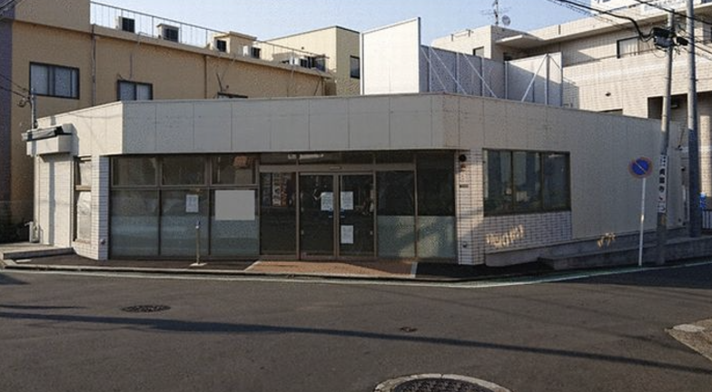「京急大津」駅改札出てすぐ見える好立地 希少な角地1階テナン ト物件