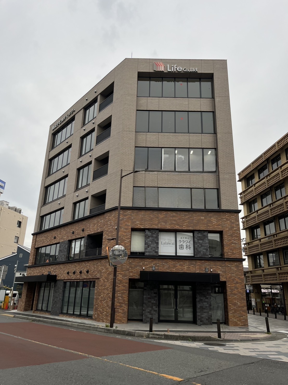 「逗子葉山駅」徒歩１分 人の流れが見込まれる市役所目の前の立地！