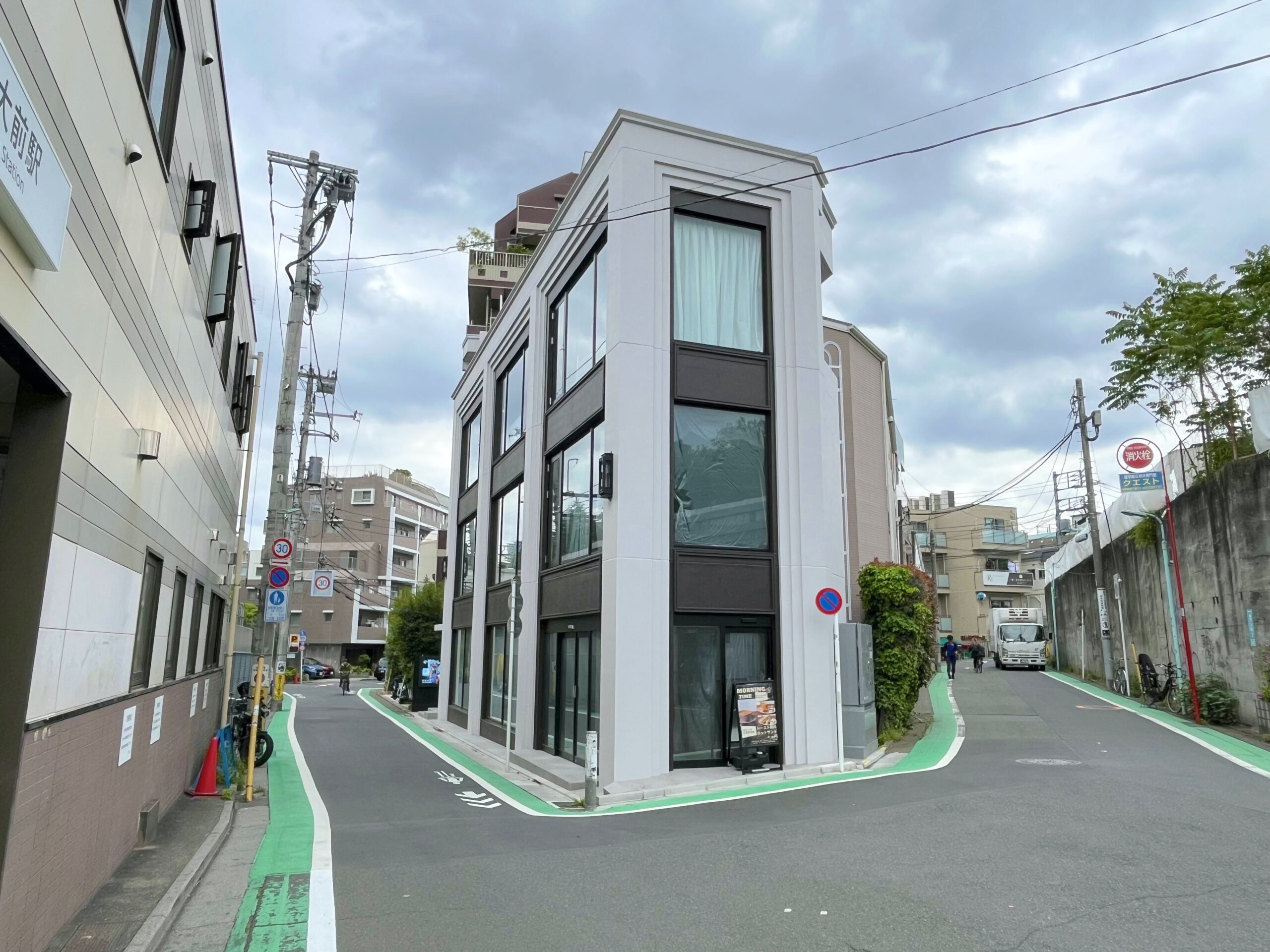 「駒場東大前駅」徒歩１分 視認性に優れた立地のクリニック向け物件