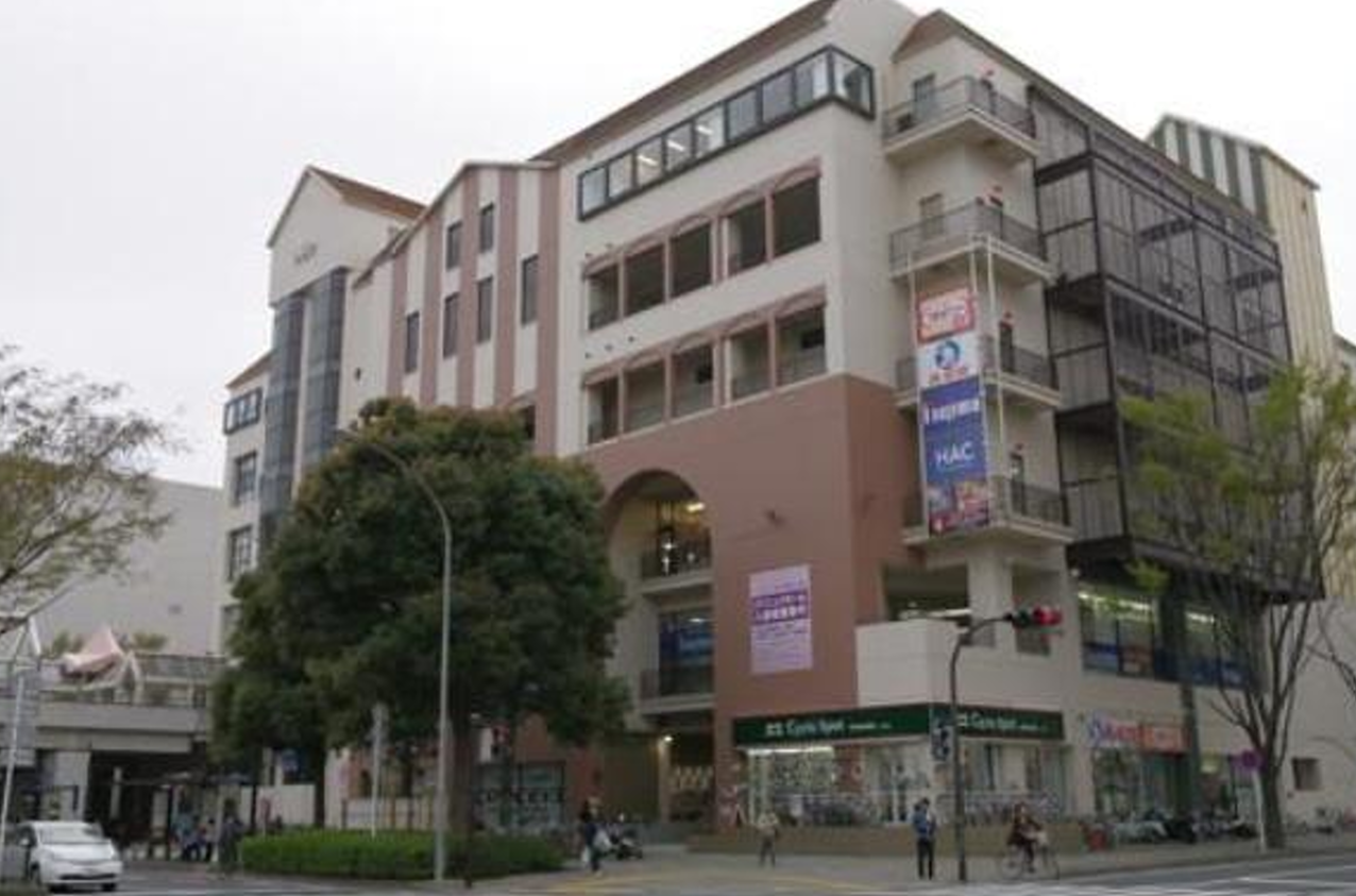 「山手駅」車８分 車社会のエリアには嬉しい駐車場約３００台！建替え中の商業施設案件