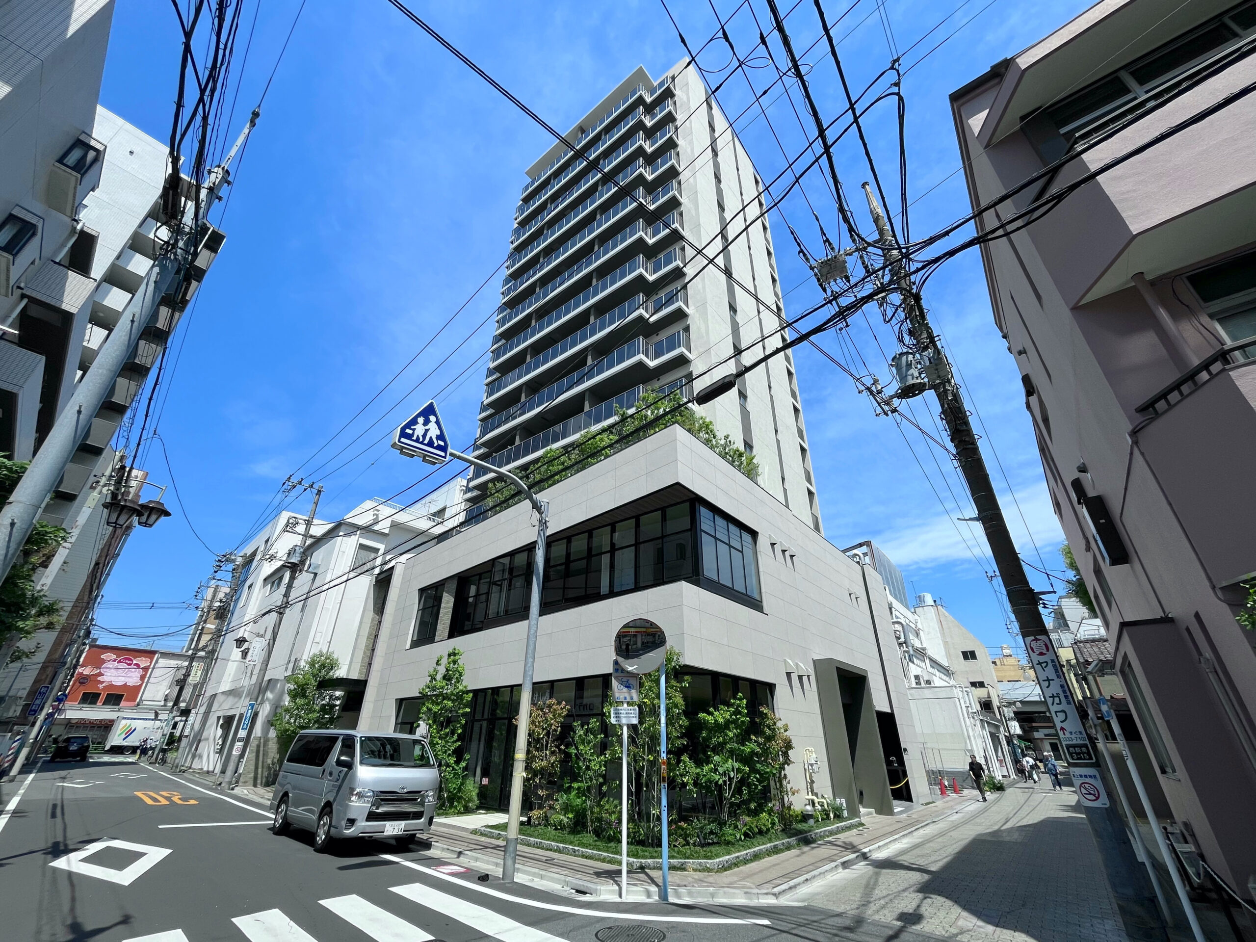 「西荻窪駅」徒歩２分 視認性の高いおしゃれな新築物件