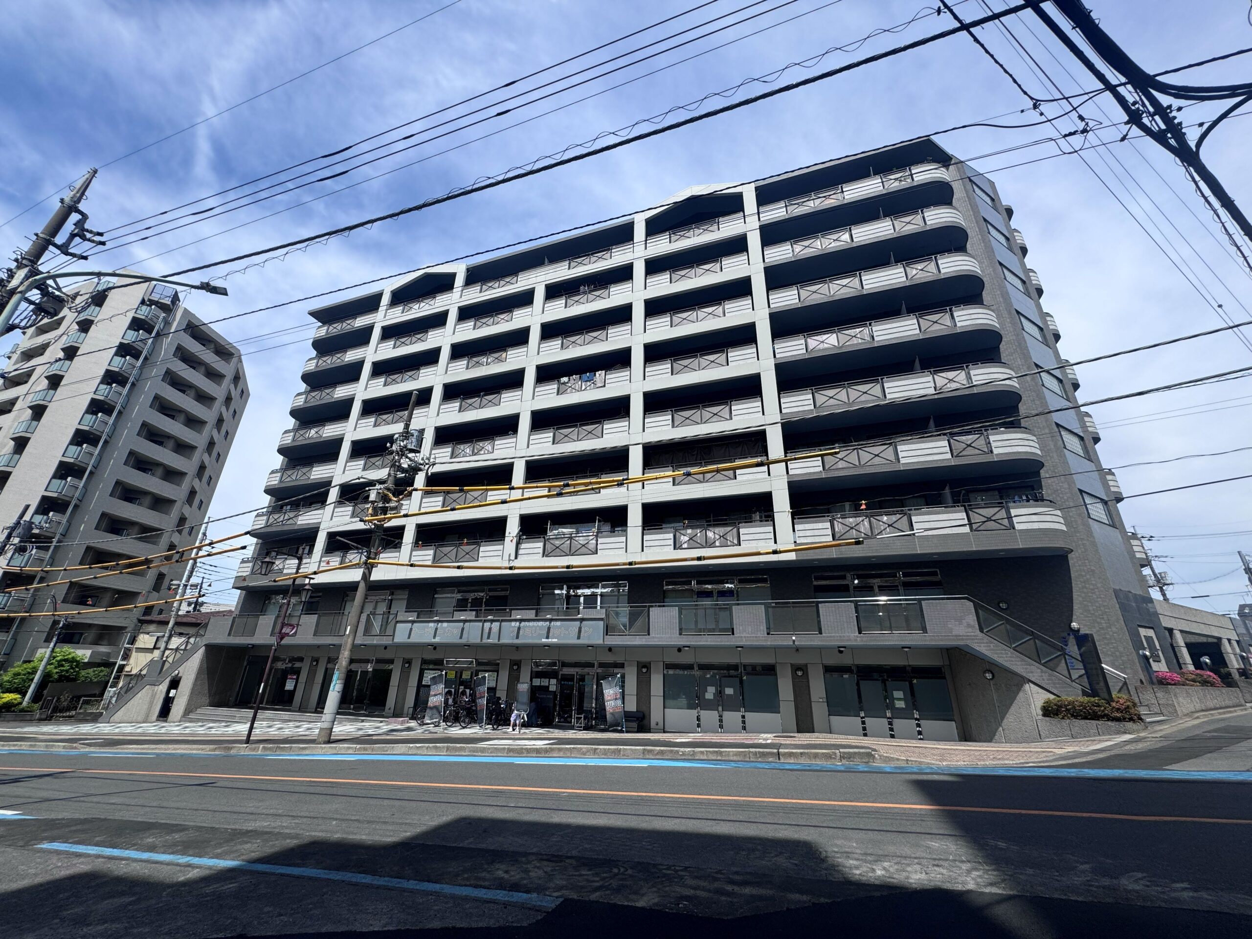「南浦和駅」徒歩４分 交通量の多い文化通り沿い 路面店舗