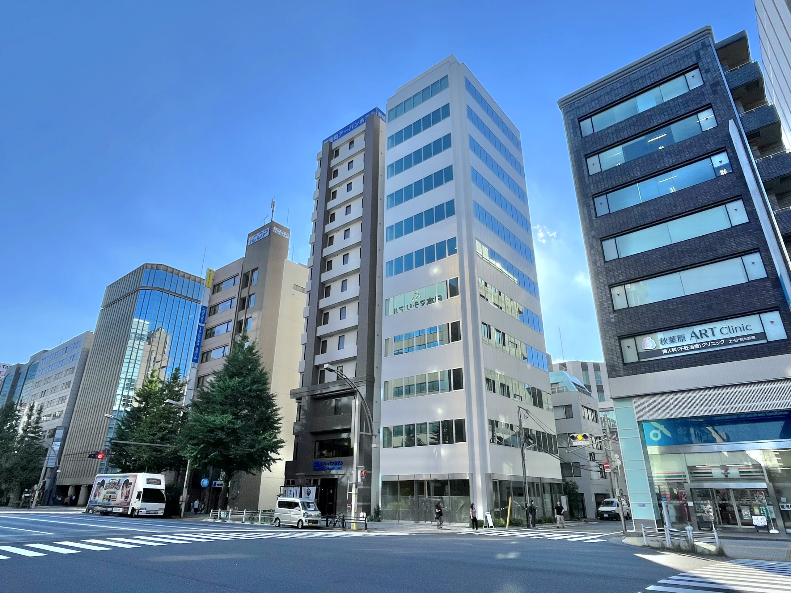 「末広町駅」徒歩３分 都道437号沿い 視認性の高い角地テナント物件